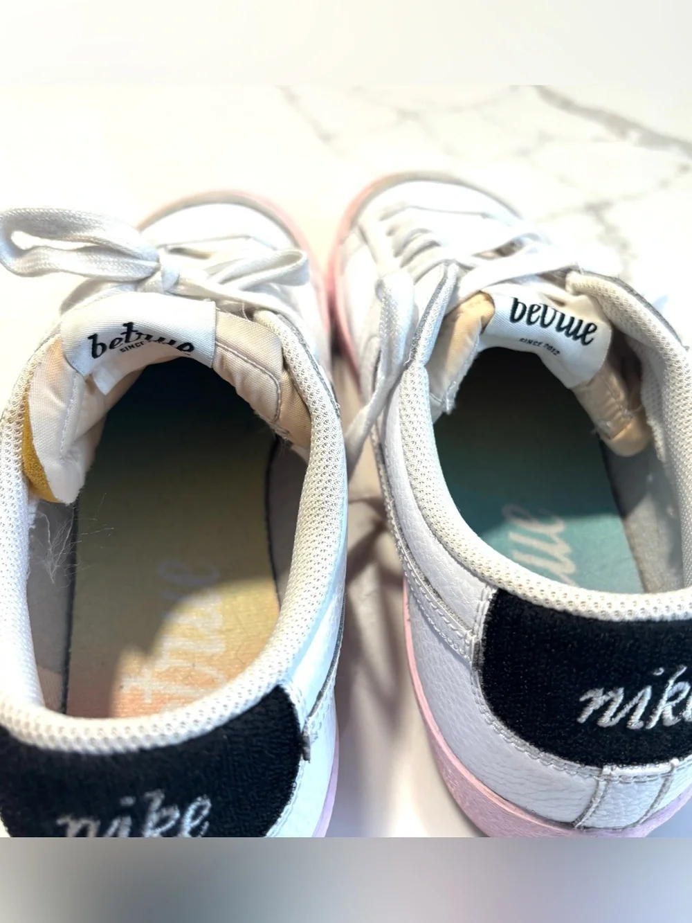Nike classic low